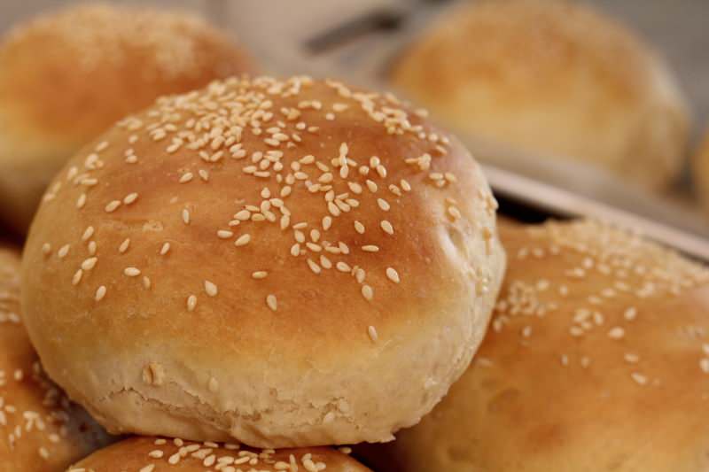 Kako napraviti jednostavan hamburger kruh kod kuće? Recept za hamburški kruh