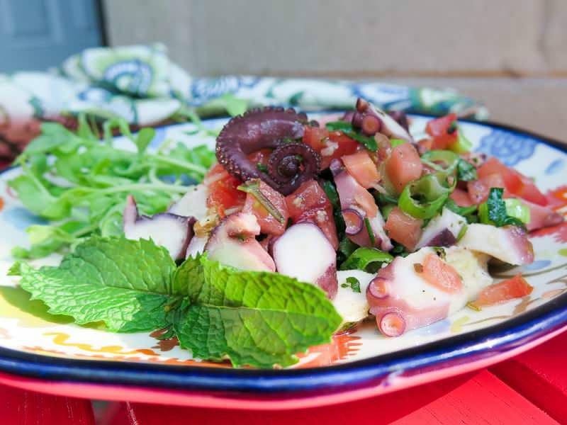 Kako napraviti salatu od hobotnice s zdrobljenim maslinama? Najlakša salata od hobotnice s zdrobljenim maslinama ...