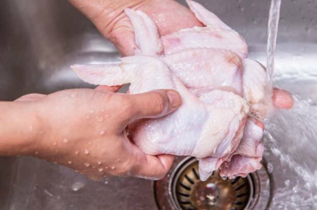 Kako piletinu treba očistiti?