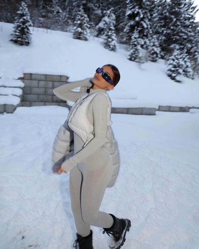  Najbolji zimski izgled Kylie Jenner