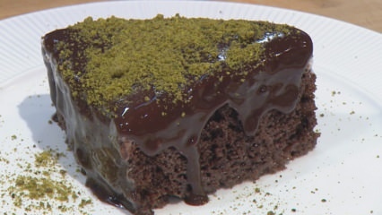 Kako napraviti najlakšu tortu za plakanje? Plač kolača s čokoladnim umakom poput spužve