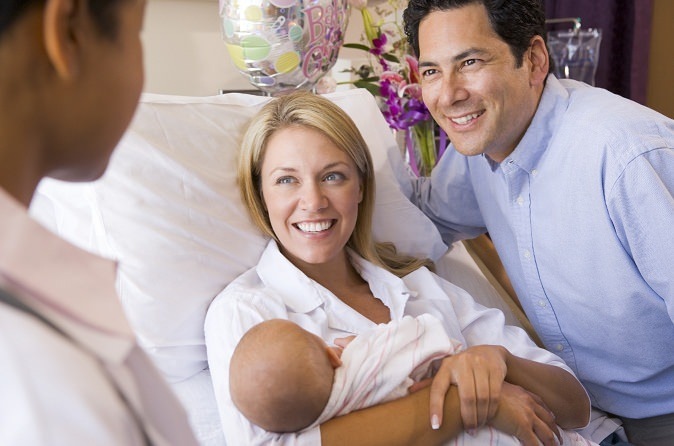 Što je epiduralno (normalno) rođenje? Kako roditi bez boli?