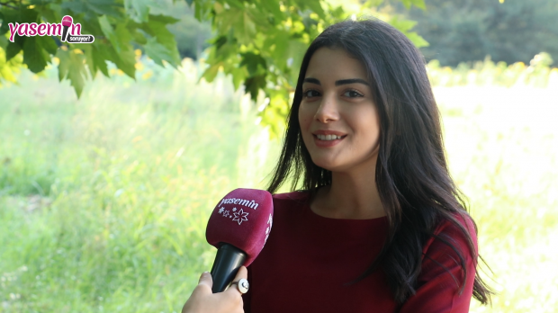 Özge Yağız rekao Reyhanu za seriju zakletve! Pogledajte s kime se mlada glumica uspoređuje s ...