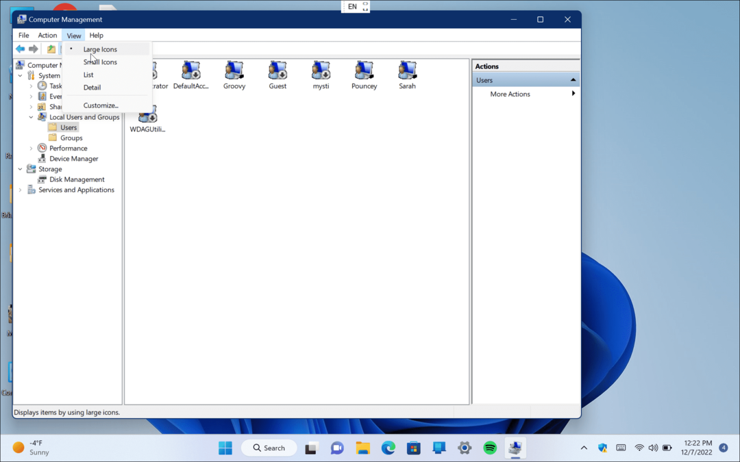 Pregledajte sve korisničke račune u sustavu Windows 11