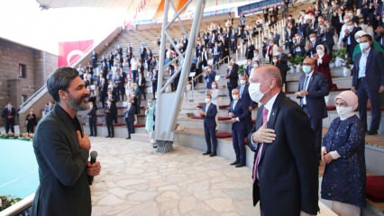 Pozdravi predsjednika Erdoğana i Uğura Işılaka na društvenoj distanci