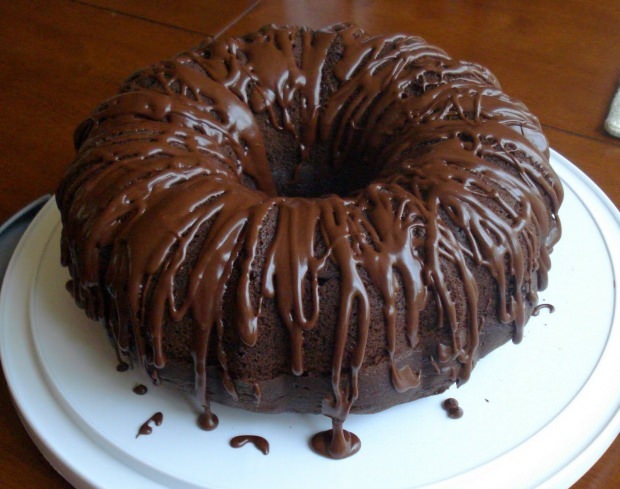 Najlakši recept za čokoladnu tortu! Kako napraviti čokoladnu tortu? Čokoladna torta s manje preljeva