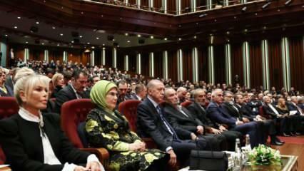 Emine Erdoğan čestitala je umjetnicima koji su dobili Predsjedničku nagradu za kulturu i umjetnost