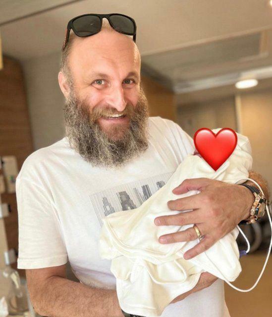 Çetin Altan postao je otac
