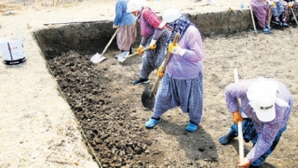 Seljačke žene postaju arheolozi 