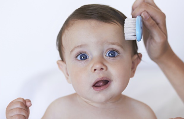 Kakva bi trebala biti skrb o bebinoj kosi?
