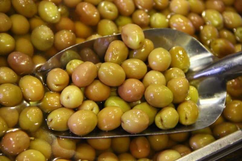 Koje su prednosti zelenih maslina? Što se događa ako jedete zelene masline na sahuru?