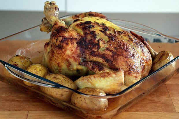 Kako kuhati cijelu piletinu, koji su trikovi? Recept za cijelu piletinu u ukusnoj pećnici