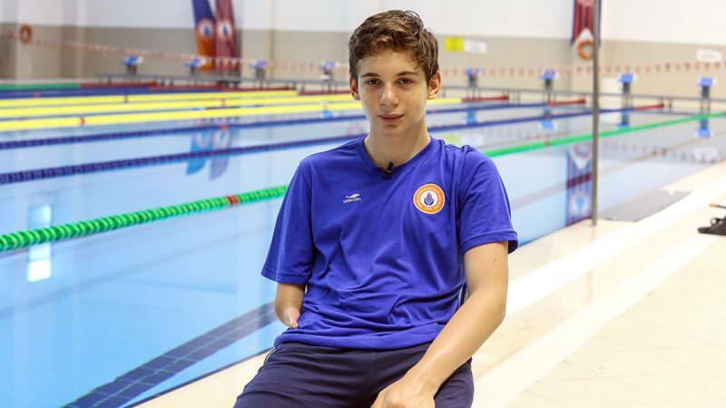 Osvojio 100 medalja u plivanju, poražen od straha od vode!